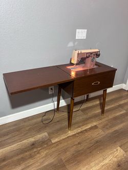 Kenmore "Pink Lady" Sewing Machine & Cabinet (Works- Needs New Belt)
