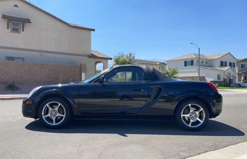 2002 Toyota MR2 Spyder