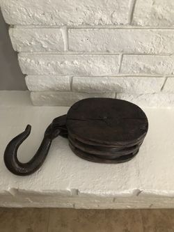 ANTIQUE WOODEN DOUBLE BLOCK PULLEY NICE PATINA MEASURES 16 INCHES LONG 6 INCHES WIDE