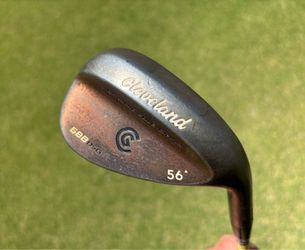 GOLF RH CLEVELAND RAW 588DSG DYNAMIC SOLE GRIND 56* SAND WEDGE