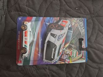 Hot Wheels 7-11 Exclusive 2017 Nissam GTR (R36)