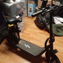 Razor EcoSmart Metro Electric Scooter w/ Seat & Basket