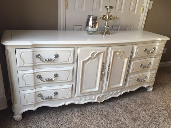 Vintage Century Furniture Long Dresser For In Louisville Ky Vintage Century Furniture Long Dresser Louisville Ky