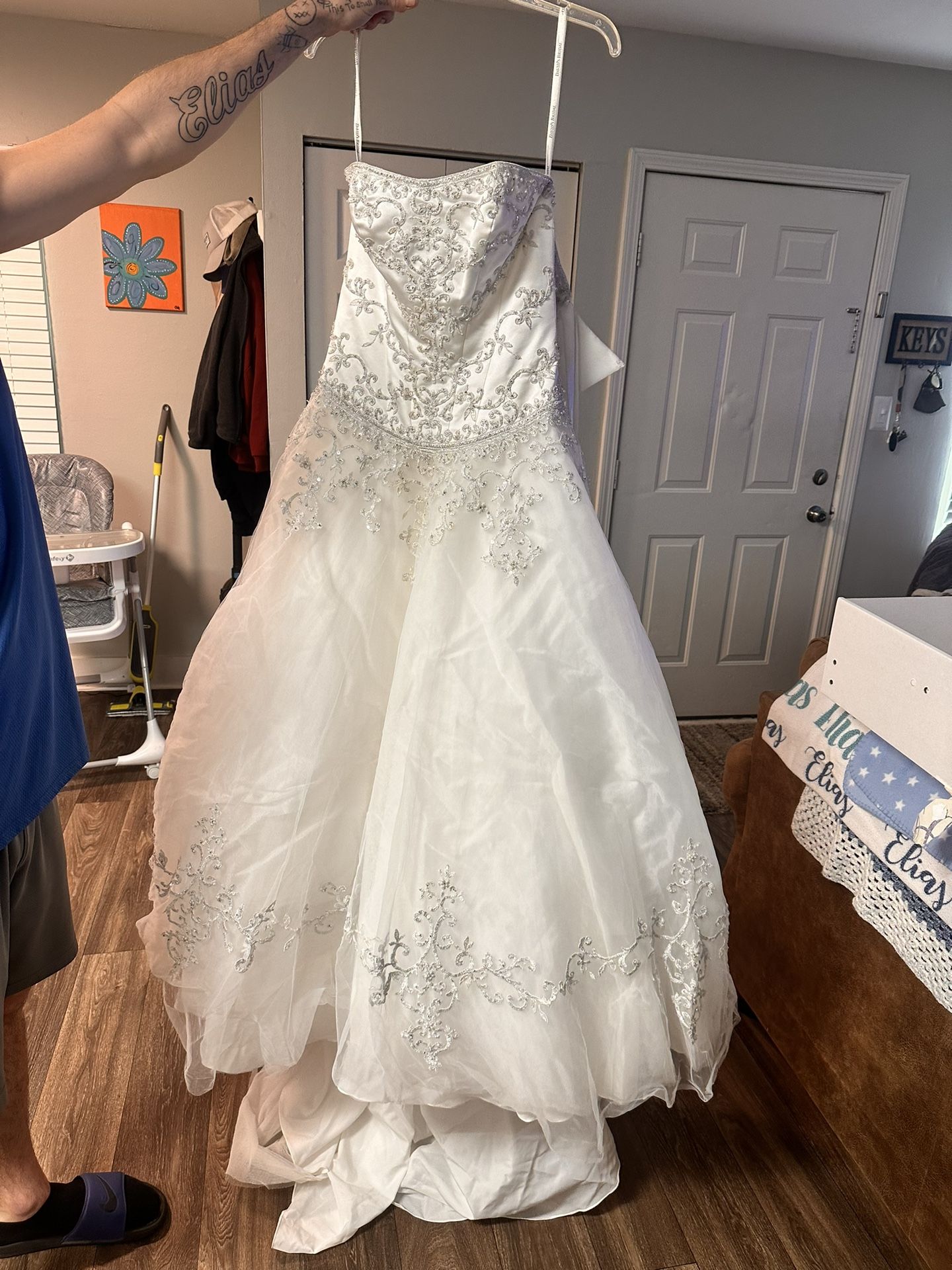 David’s Bridal Princess Style Wedding Dress