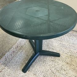 Small patio deck Bistro Dining Table 29.5” W Mesa de terraza pequeña