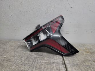 Right tail light chevrolet equinox 2025 2026