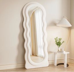 LOW PRICE MOVING- $400 RETAIL NEW WAVY VELVET MIRROR