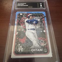 Assorted Baseball Cards 