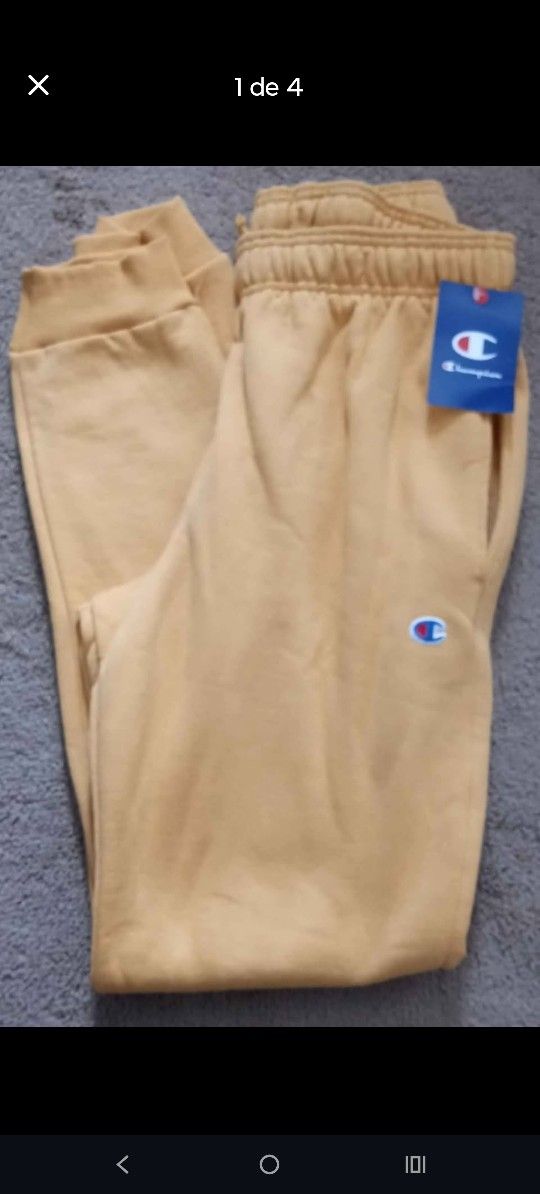 Nwt  Champion Jogger 
