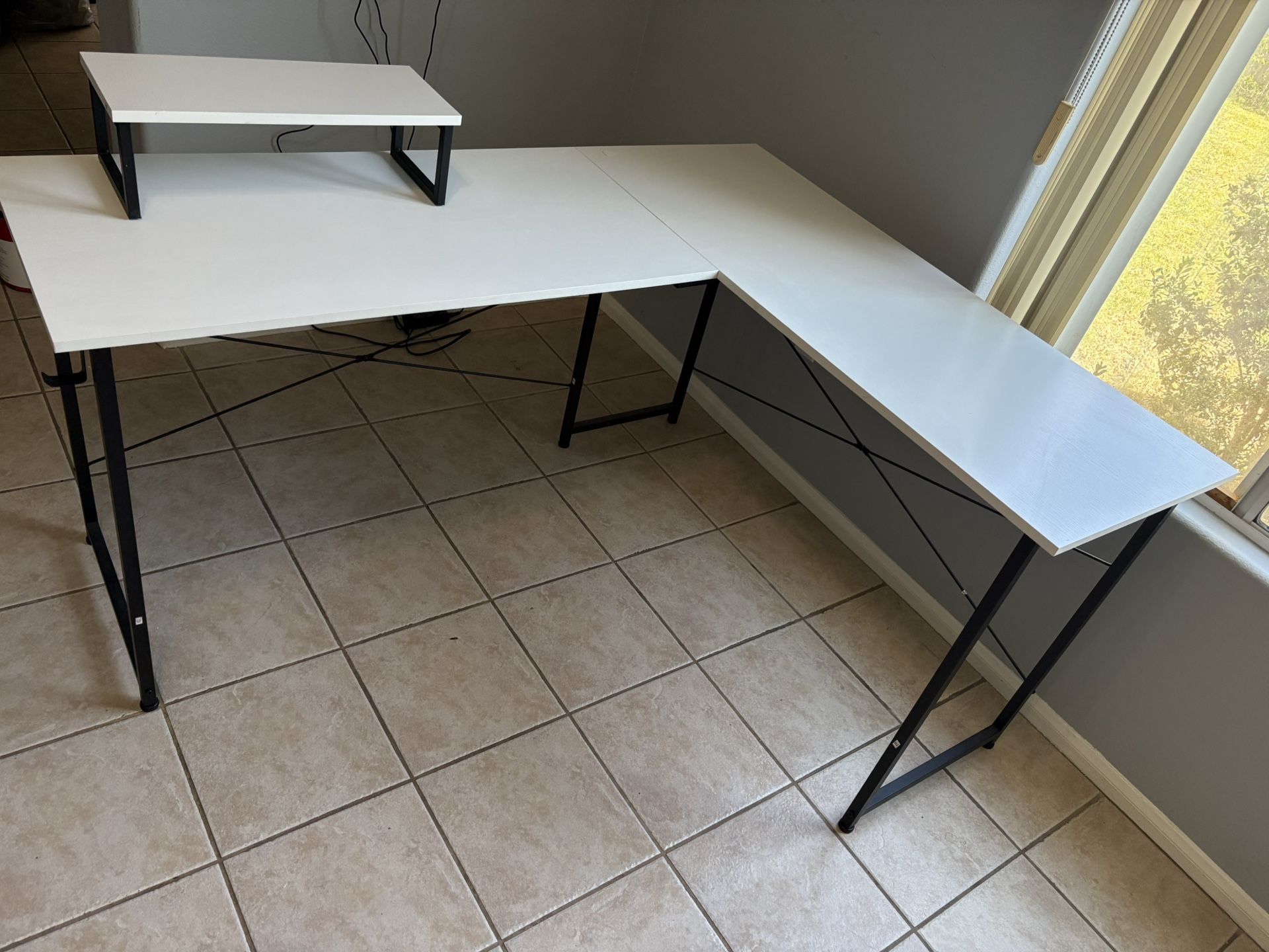 L Shaped Desk