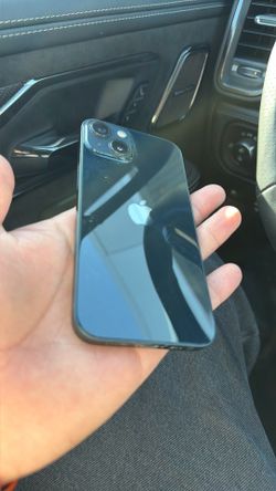 iPhone 13 AS IS ( it has mdm lock )