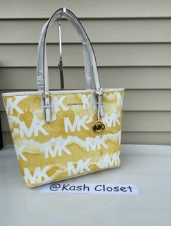 Michael Kors JST medium carryall tote logo printed Purse Bag Buttercup Multi for Sale in Lakeville MN OfferUp