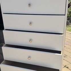 New 5 Drawer Chest Dresser