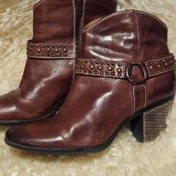 Leathervwine Colored Women's Boots Booties By SOFFT size 8.5