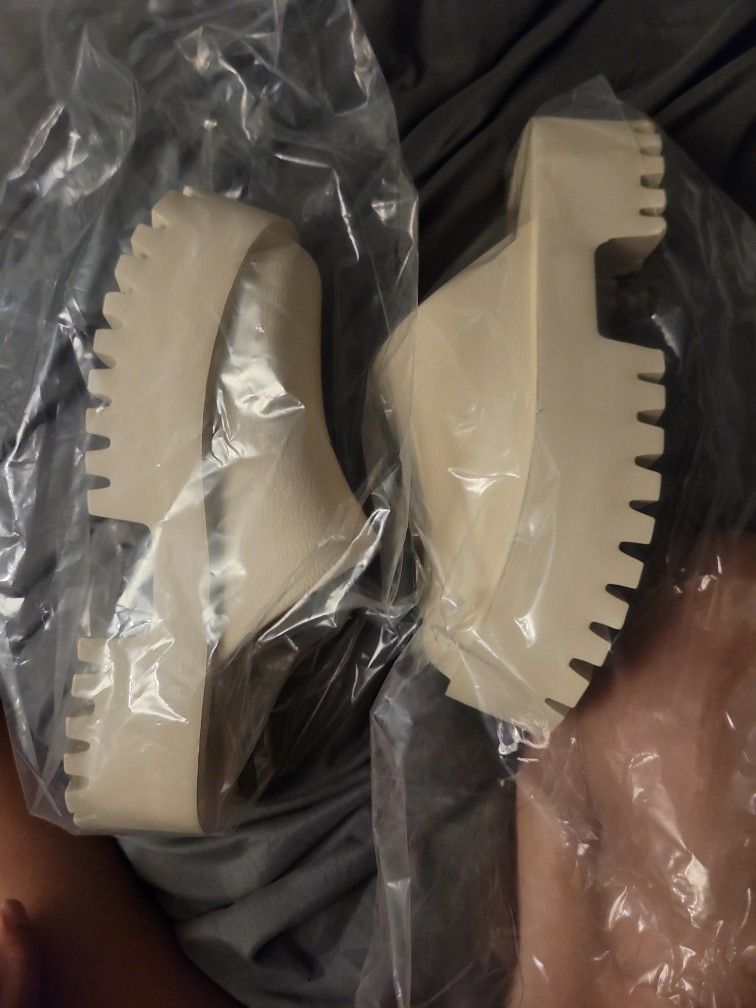 Jeffrey Campbell