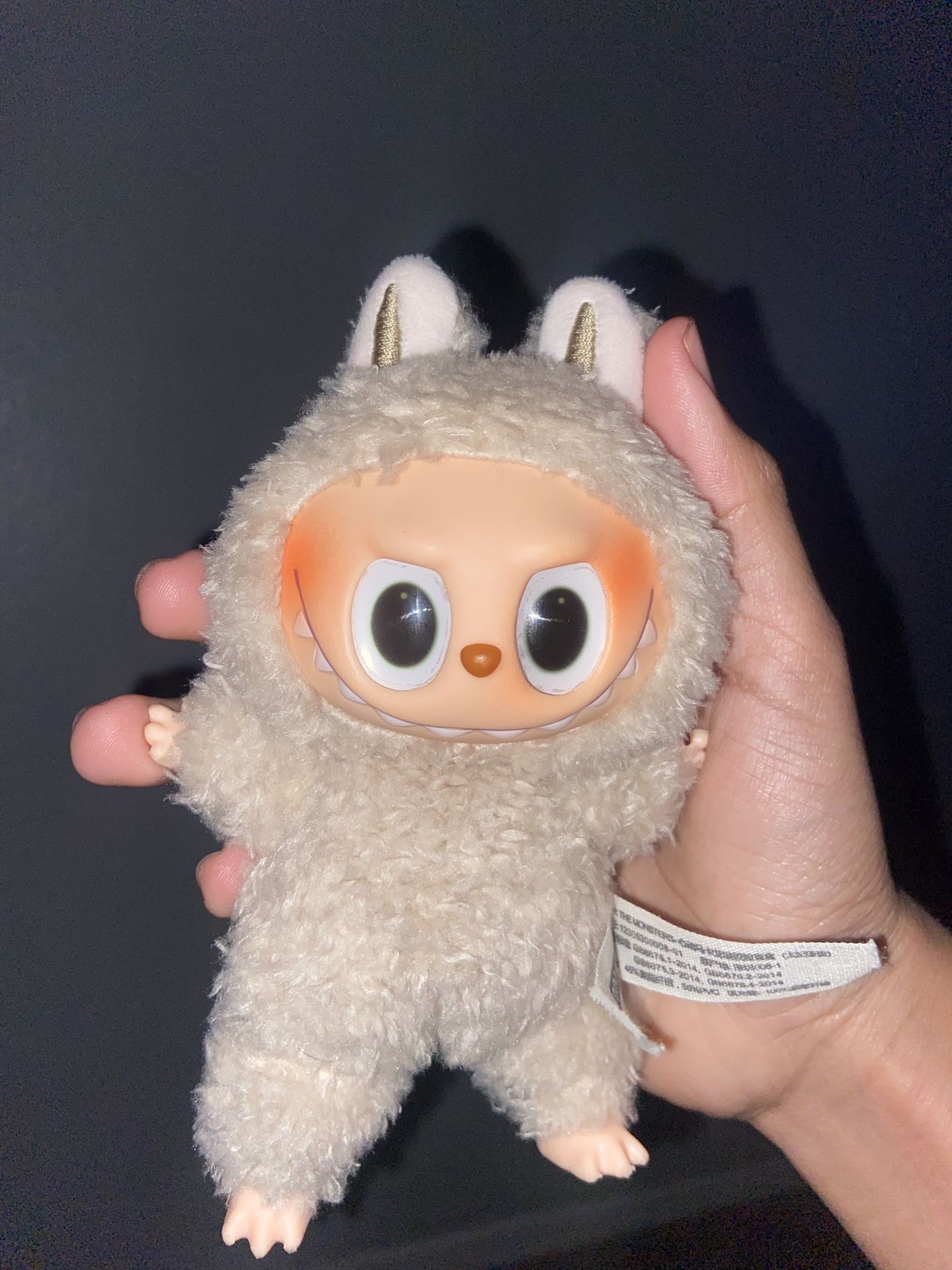 labubu doll