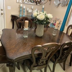 Dinning Table, Side Table, And Coffee Table
