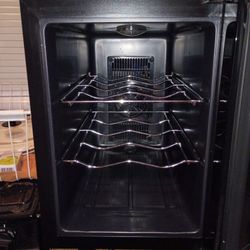 Koolatron Mini Fridge/Wine Cooler.
