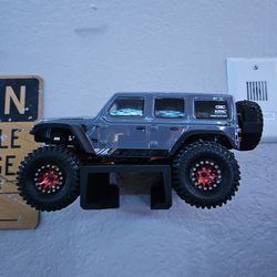 RC wall hanger