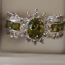 Beautiful vintage Ring 925 sterling silver, Crystal stone 5.53gr Sz6.5
