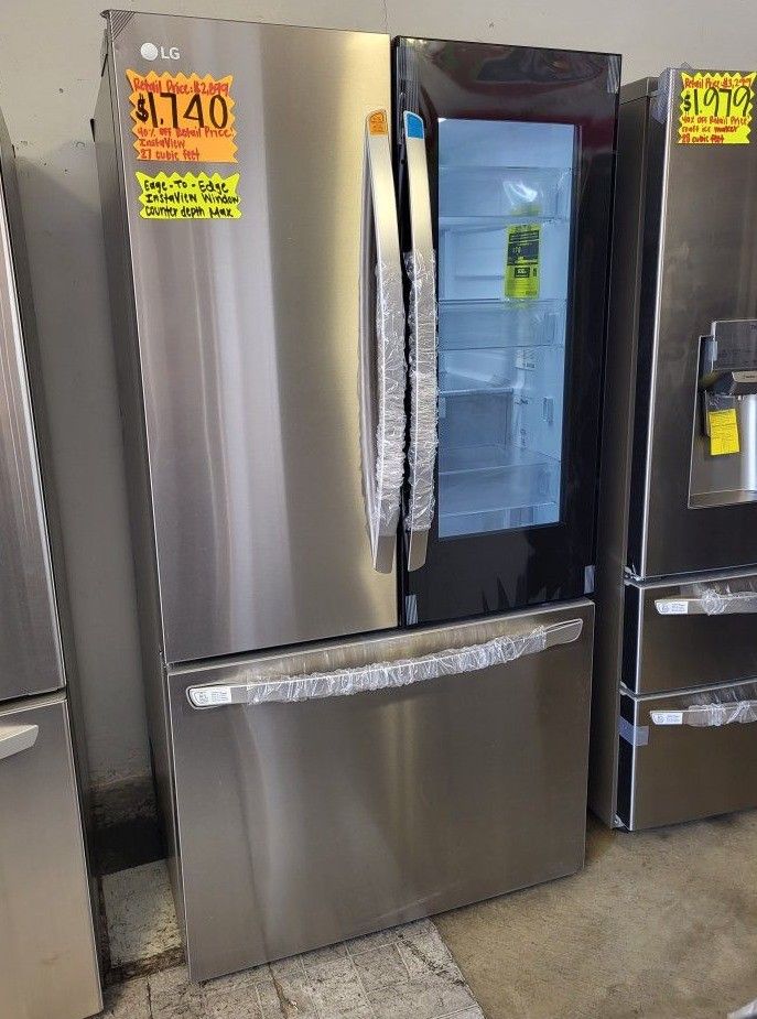 LG ThinQ French Door Counter Depth Max Refrigerator 27 Cubic Feet 8K for Sale in Dallas, TX