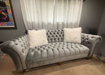Beautiful like new couch and chaise