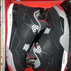 Bred Jordan 4. 2019. Size 9 Mens