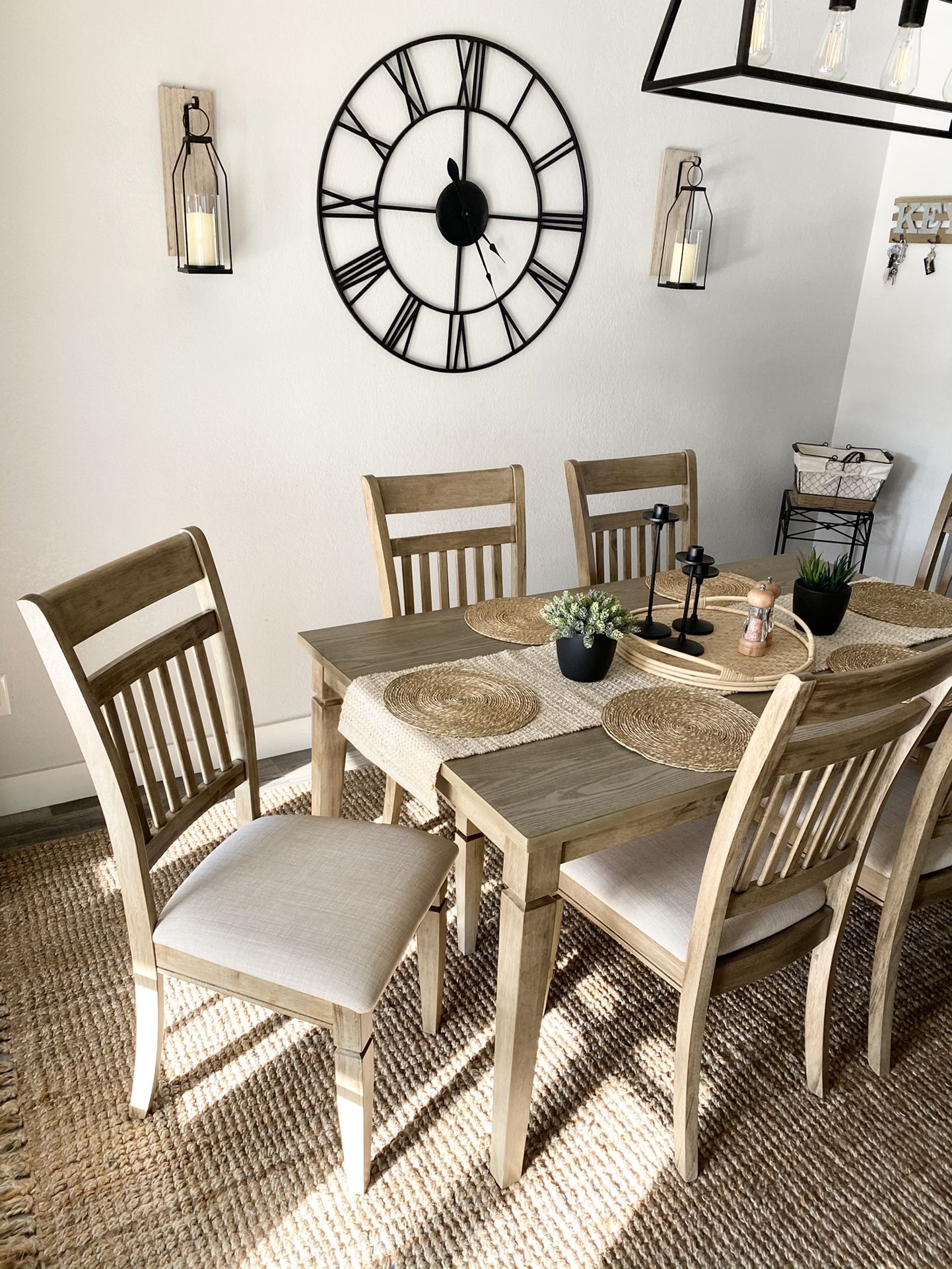 New 7 Pieces Dining Set 