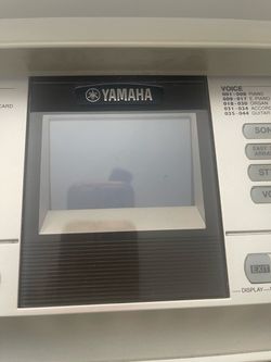 YAMAHA PIANO