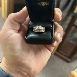 Women’s Ring 14 K 2 Ct