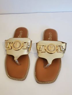 Black Gold-Accent Thong Sandals size 8.5