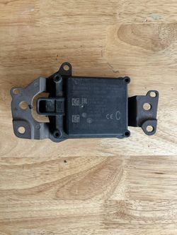 18’-19’ Toyota Camry Sensor