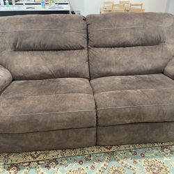 Bolzano Manual Reclining Sofa