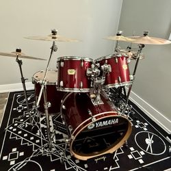 Yamaha Yd Seties With Extras. Great Beginner Set!