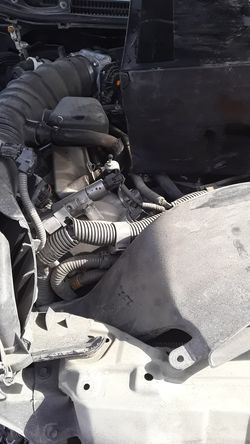 2008 Lexus is 2.5 liter engine or transmission