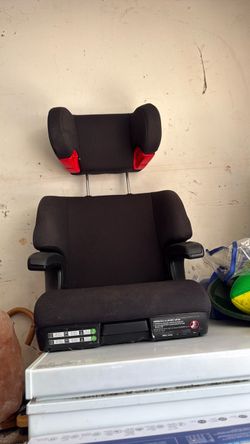 Clek Oobr Boost seat car seat