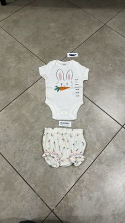 Old Navy Toddler Girl’s Bloomers / Shorts and Bunny Onesie, Size 3-6 Months