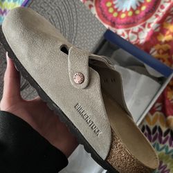 Women's Birkenstock Clogs Size 7-7 1/2