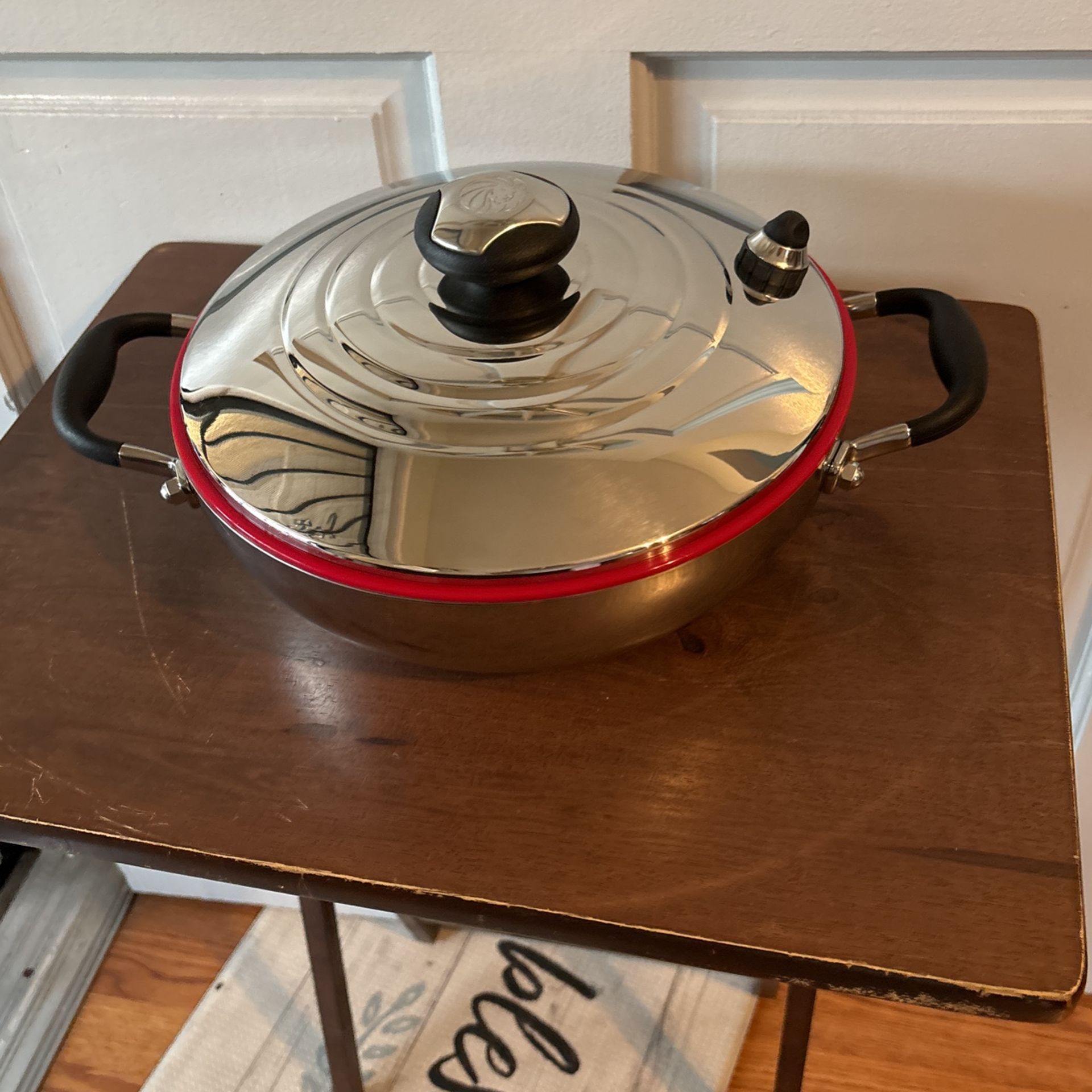 Royal Prestige Novel 10” Paella Pan With Cover