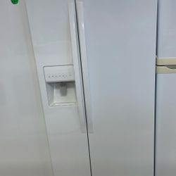 Whirlpool 33inch Side By Side Refrigerator 