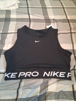 Nike Pro Black Crop Tank Top size medium
