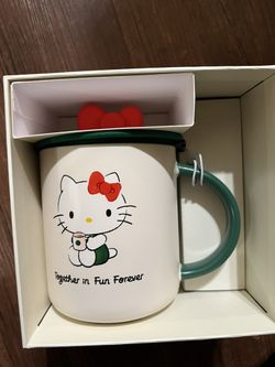 Starbucks Hello Kitty Mug