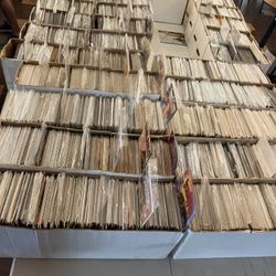 Whole Table Full Of Comics 6-7k Comics 