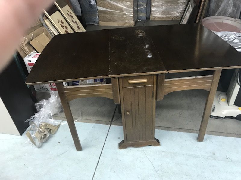 1920s dining table HL Lebus
