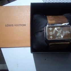 Louis Vuitton Unisex Casual Watch (with Papers)