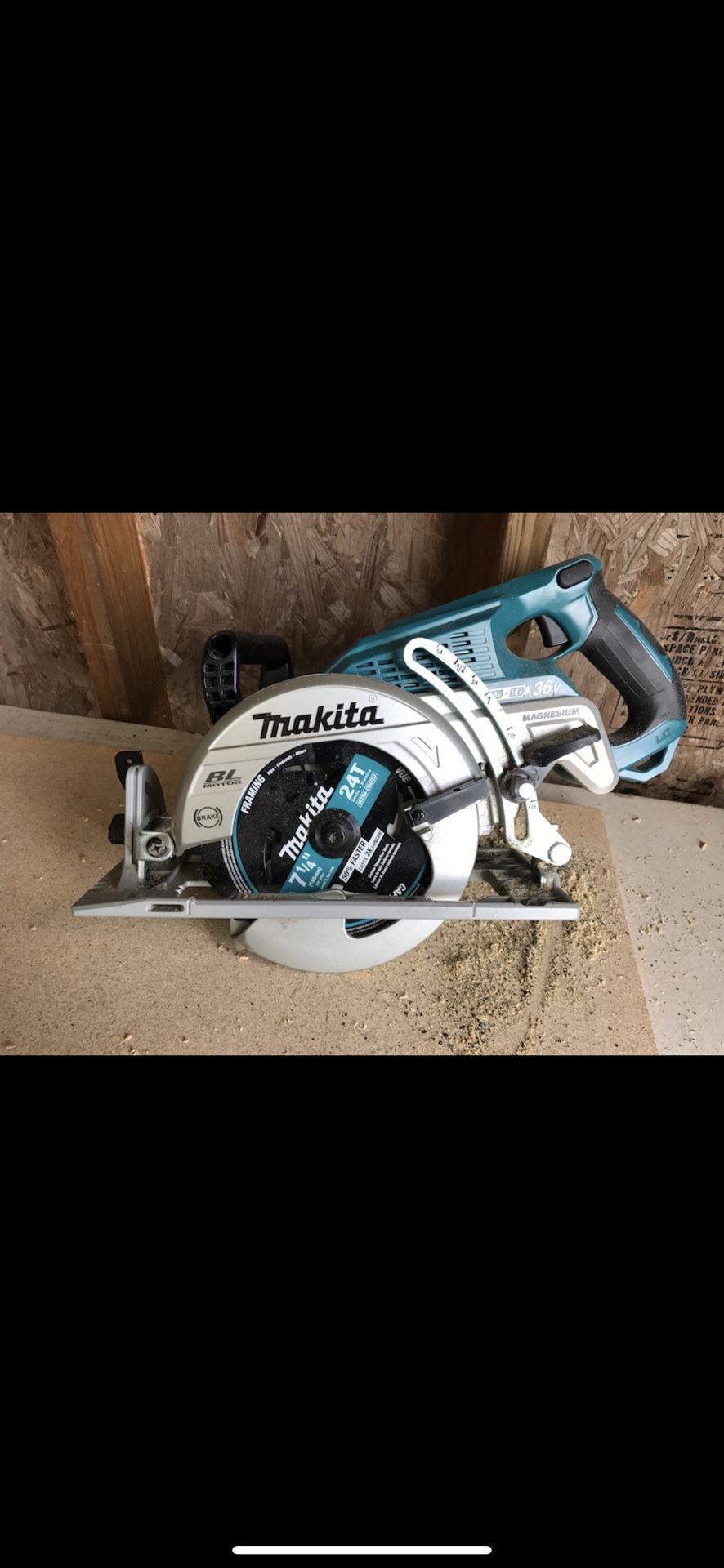 Makita 18V X2 LXT (36V) 2 Batteries 