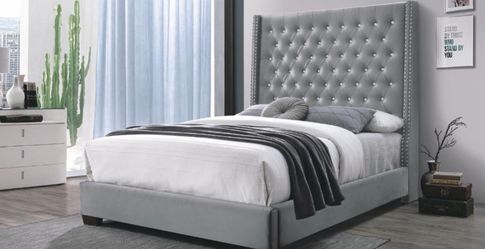 Furniture queen bed