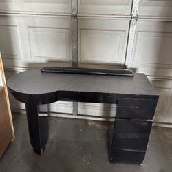 Nail Desk With Chair 