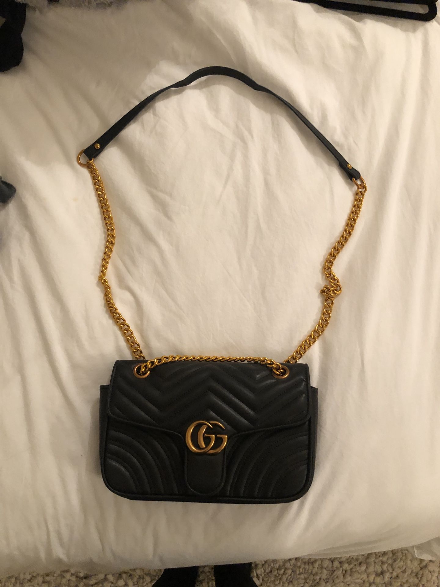 GUCCI Marmont Small Matelassé Shoulder Bag