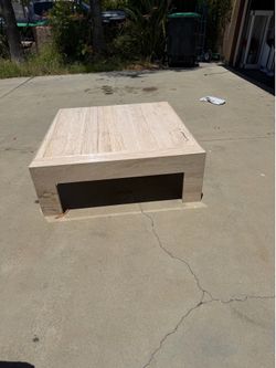 White marble table